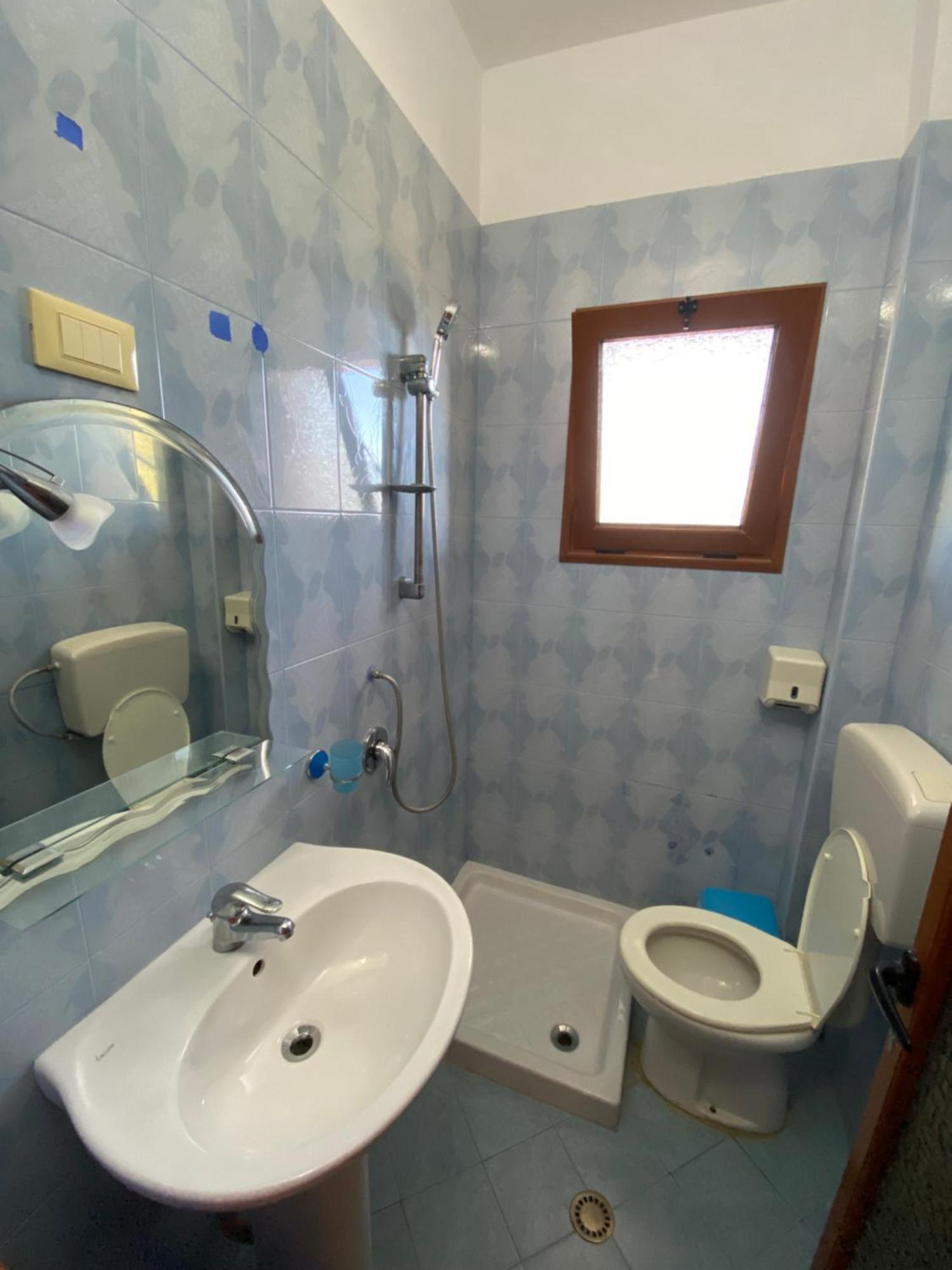 Maria Rentals Radhimë Esterno foto